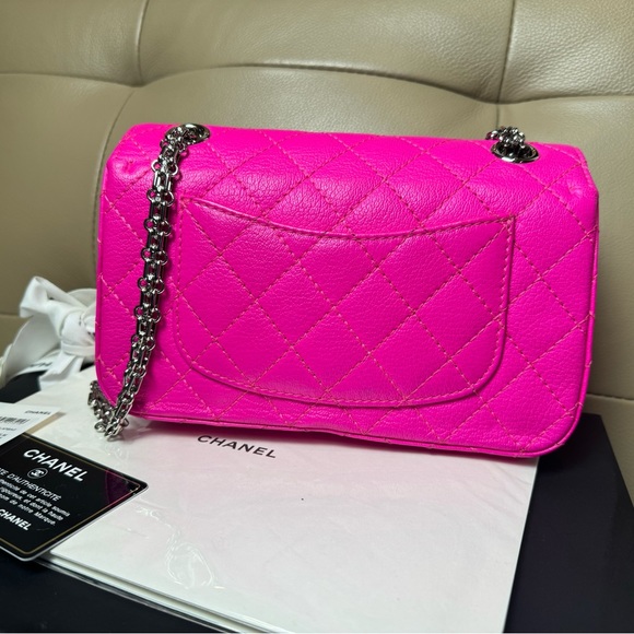 Pending xx CHANEL▪️19K 2.55 Mini Reissue Fuschia quilted goatskin - Picture 7 of 16
